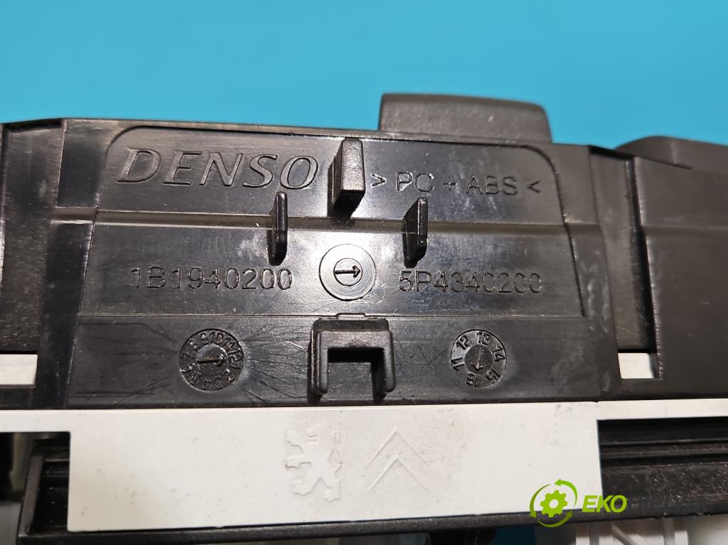 Peugeot 301 1.6 hdi 99 HP manual 73 kW 1560 cm3 4- panel kúrenia 9807081177