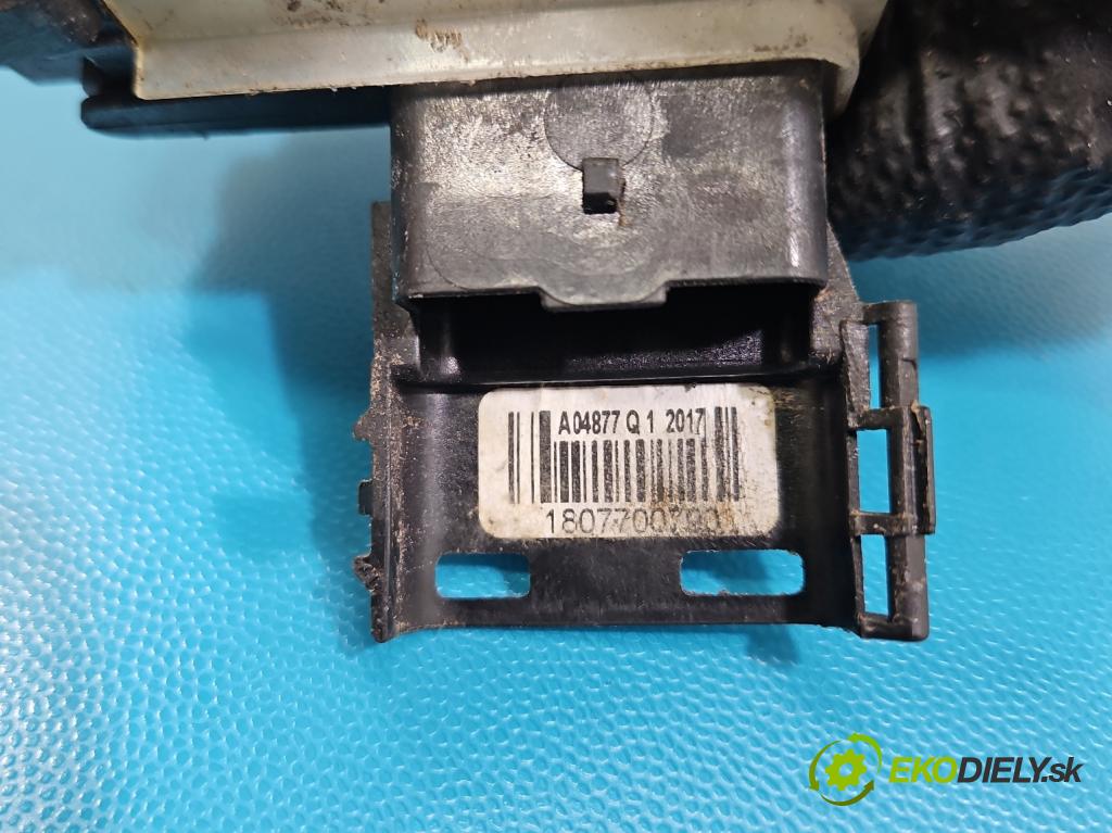 Peugeot 301 1.6 hdi 99 HP manual 73 kW 1560 cm3 4- zámok zadné pravý 7357X1034I3