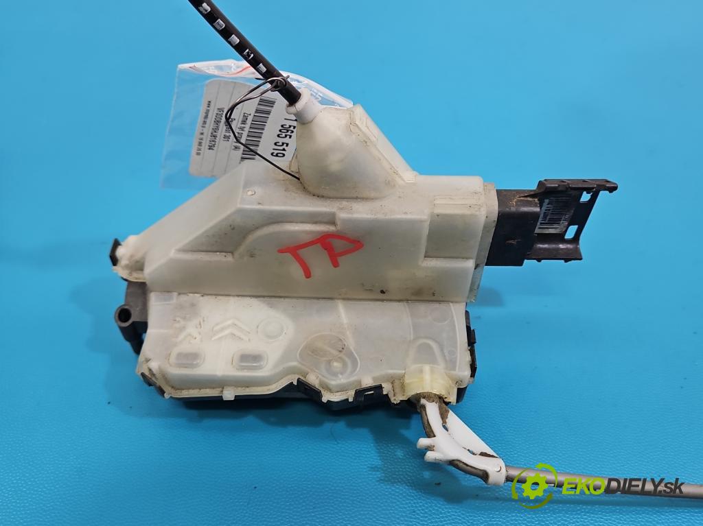 Peugeot 301 1.6 hdi 99 HP manual 73 kW 1560 cm3 4- zámok zadné pravý 7357X1034I3