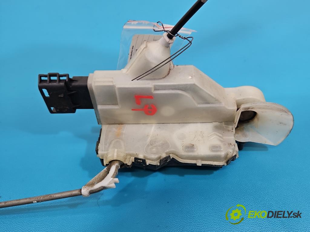 Peugeot 301 1.6 hdi 99 HP manual 73 kW 1560 cm3 4- zámok predné ľavý 1367A2302J1