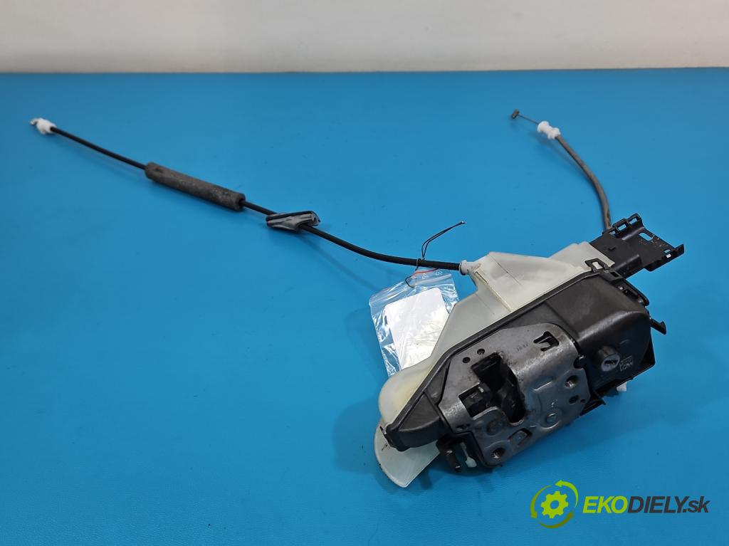 Peugeot 301 1.6 hdi 99 hp manual 73 kW 1560 cm3 4- zámek přední levý 1367A2302J1