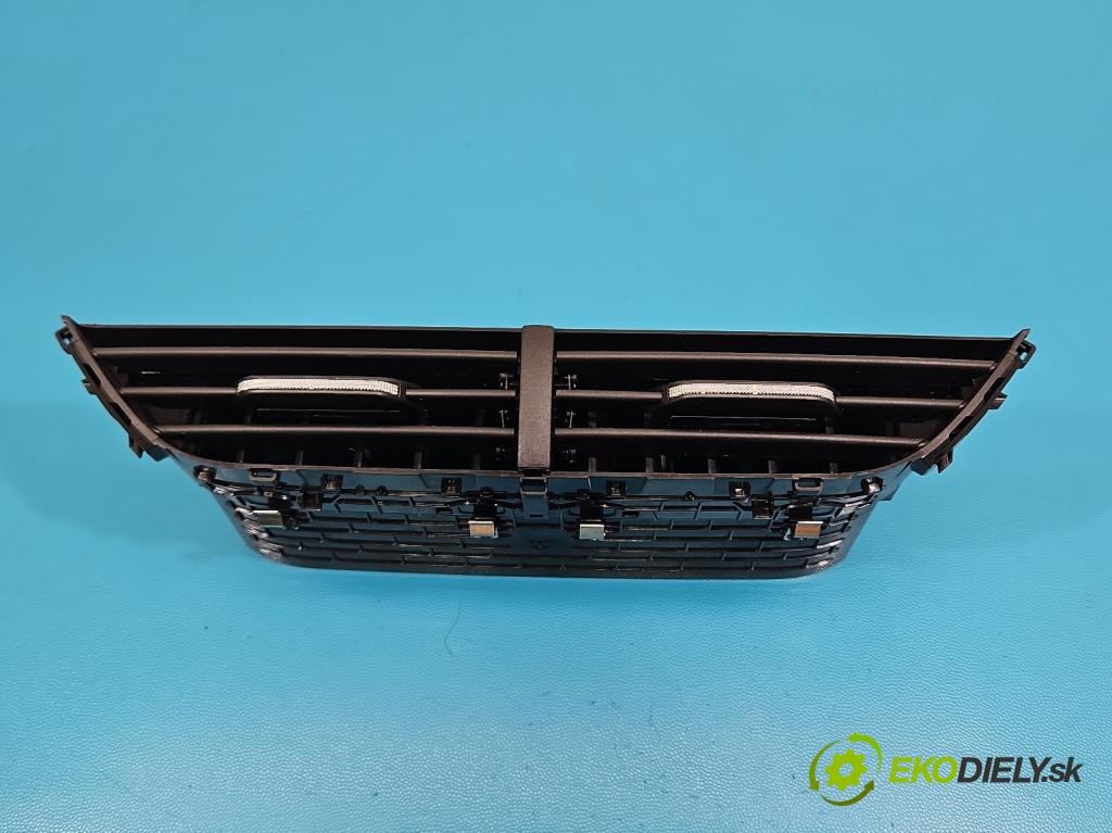 Skoda Octavia IV 2019- 2.0 TDI 116 HP manual 85 kW 1968 cm3 5- Mřížka: kúrenia stredová 5E3820951F (Mriežka kúrenia (fukár))
