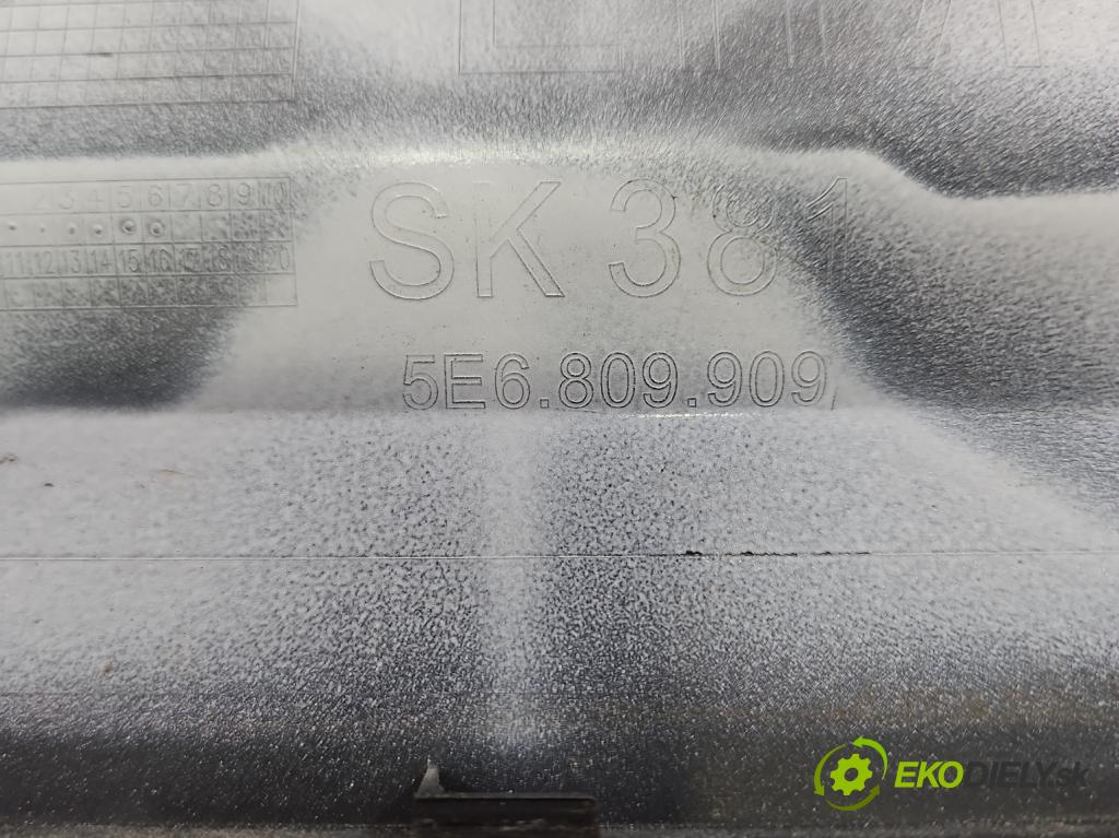 Skoda Octavia IV 2019- 2.0 TDI 116 HP manual 85 kW 1968 cm3 5- Klapka nádrže palivo 5E6809909 (Kľučka dverí ostatné)