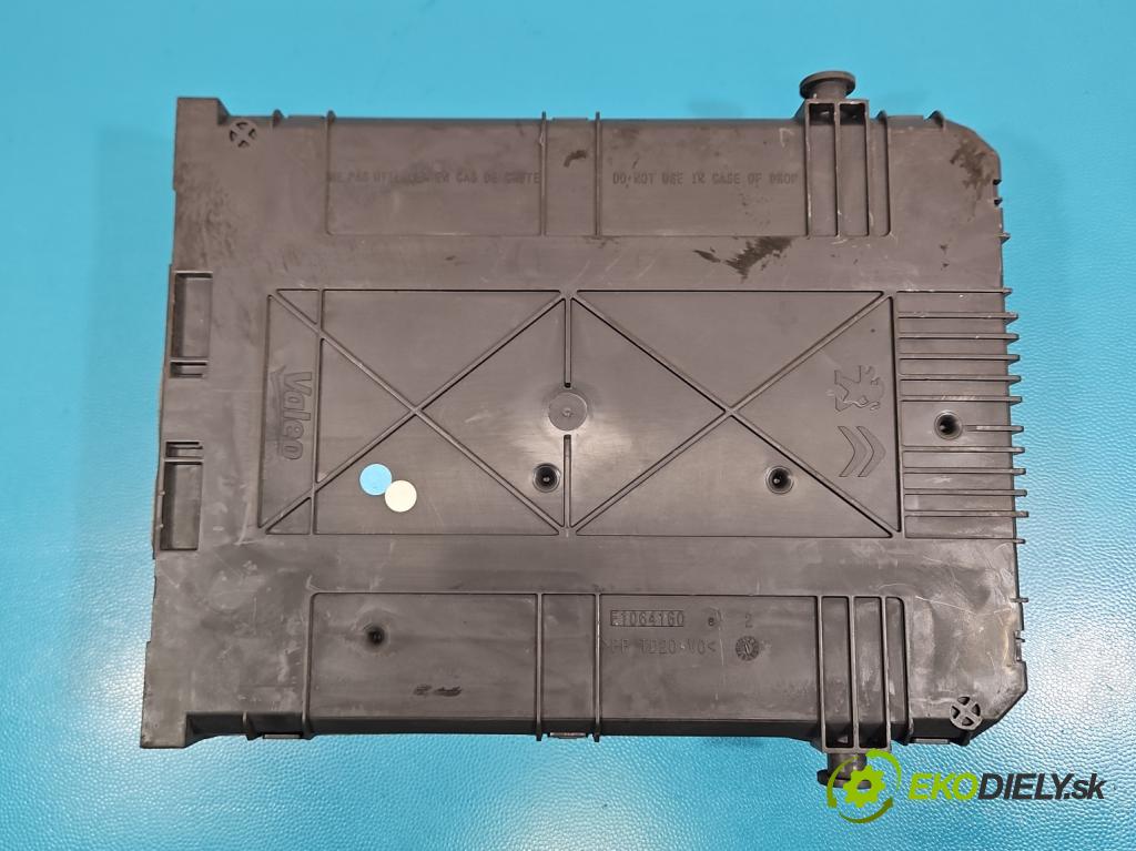 Peugeot 301 1.6 hdi 99 HP manual 73 kW 1560 cm3 4- riadiaca jednotka motora 0281032456