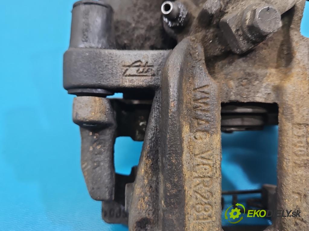 Skoda Octavia IV 2019- 2.0 TDI 116 HP manual 85 kW 1968 cm3 5- brzdič zadné pravý 5R3615406 (Kľučka dverí ostatné)