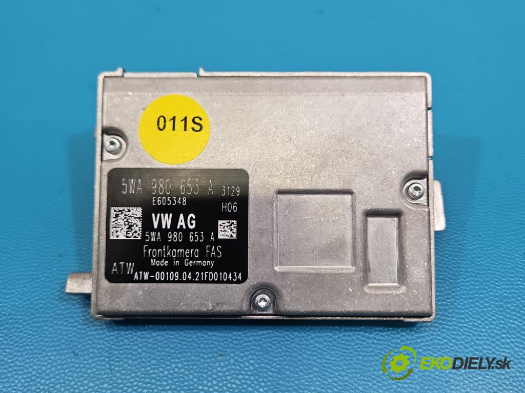 Skoda Octavia IV 2019- 2.0 TDI 116 HP manual 85 kW 1968 cm3 5- Kamera predné 5WA980653A