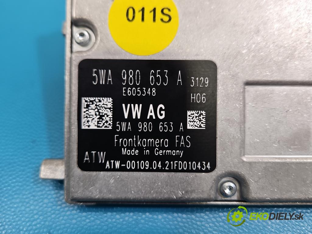Skoda Octavia IV 2019- 2.0 TDI 116 HP manual 85 kW 1968 cm3 5- Kamera predné 5WA980653A