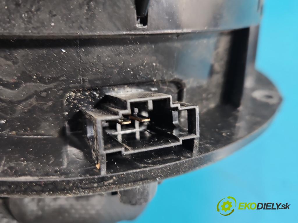 Skoda Octavia IV 2019- 2.0 TDI 116 HP manual 85 kW 1968 cm3 5- reproduktory komplet 5E3035411A