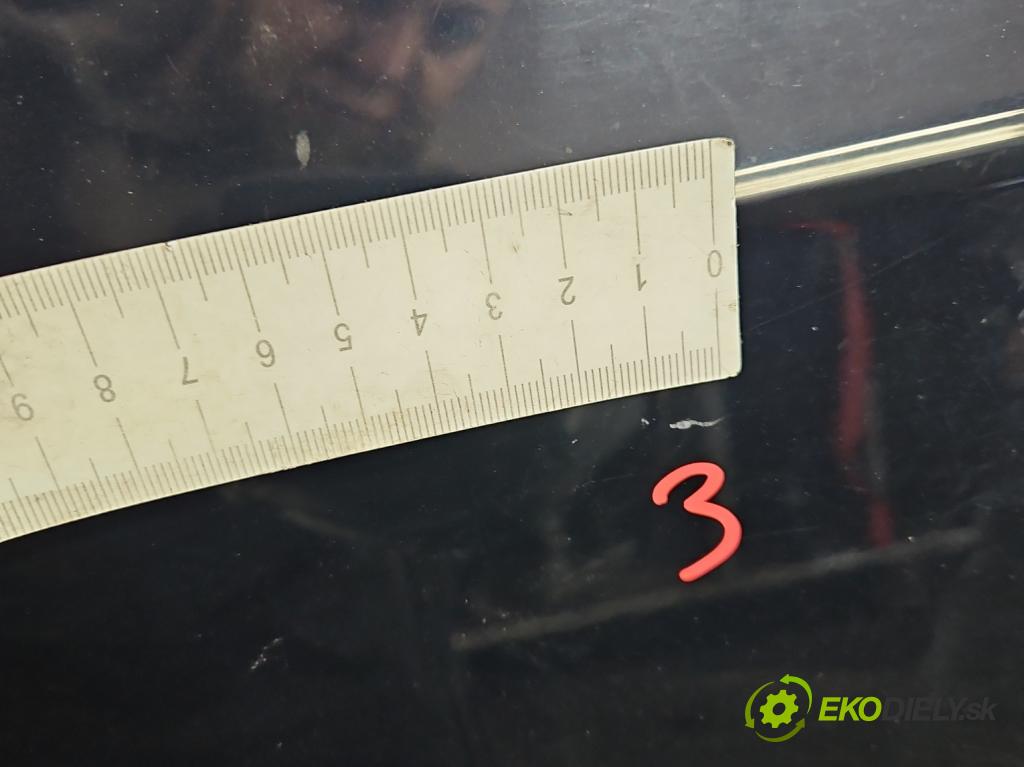 Audi Q7 2015- 3.0 TFSI CRE: 333KM: automatic 245 kW 2995 cm3 5- dvere predné ľavé  (Kľučka dverí ostatné)