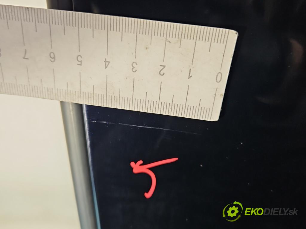 Audi Q7 2015- 3.0 TFSI CRE 333KM: automatic 245 kW 2995 cm3 5- dveře zadní levé  (Klika dveří ostatní)