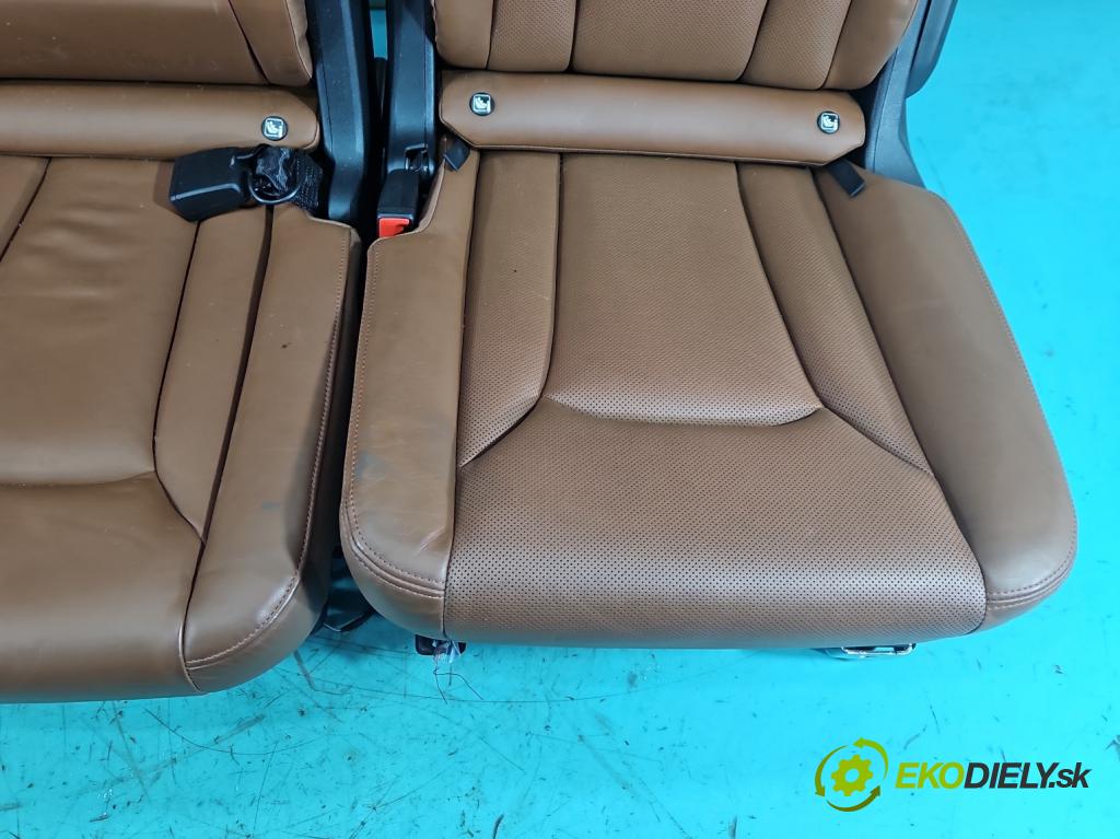 Audi Q7 2015- 3.0 TFSI CRE: 333KM: automatic 245 kW 2995 cm3 5- Pohovka: zadné  (Sedadlo)