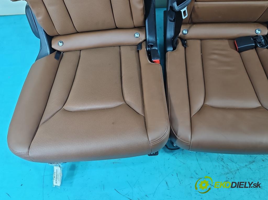 Audi Q7 2015- 3.0 TFSI CRE: 333KM: automatic 245 kW 2995 cm3 5- Pohovka: zadné  (Sedadlo)