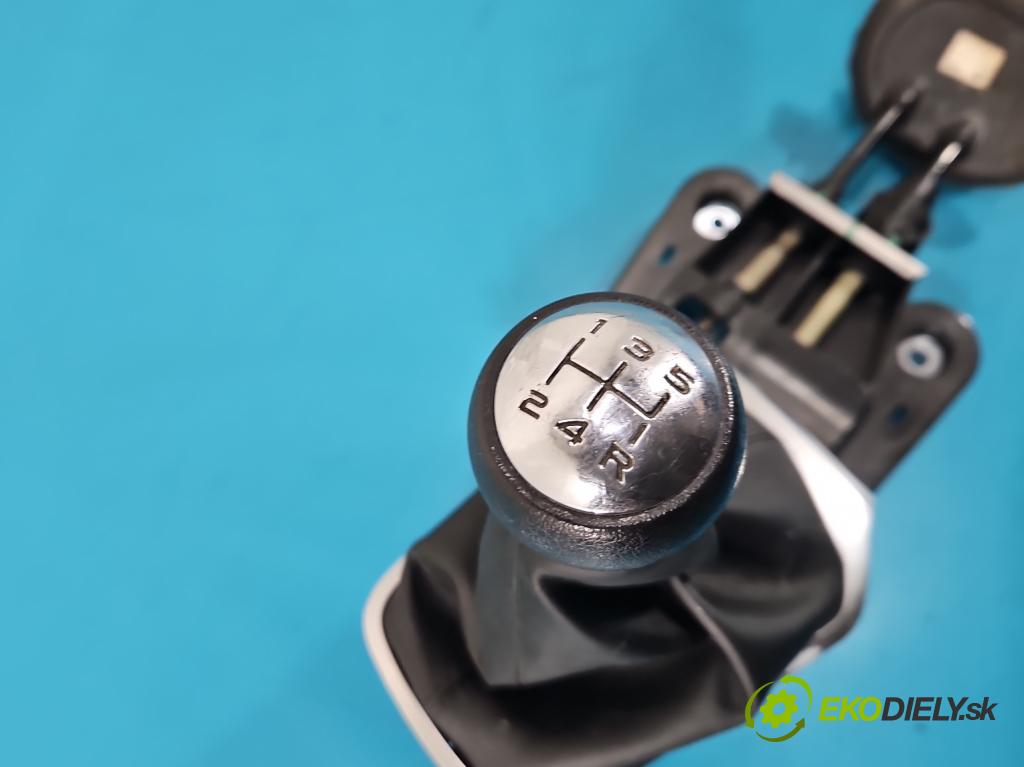 Peugeot 301 1.6 hdi 99 hp manual 73 kW 1560 cm3 4- kulisa změny stupňová 9808161780 (Řadicí páka (kulisa) )