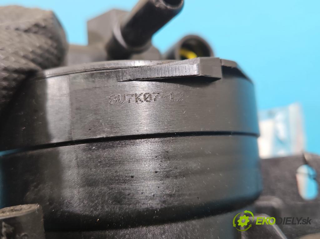 Peugeot 301 1.6 hdi 99 HP manual 73 kW 1560 cm3 4- obal filtra palivo 8V7K07-12