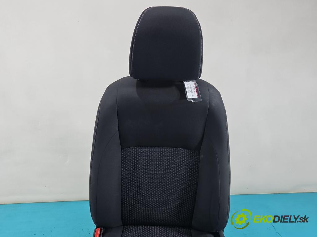 Toyota Corolla E16/E18  2013-2019 1.6 16V 132  HP manual 97 kW 1598 cm3 4- Sedačka ľavý  (Sedadlo)