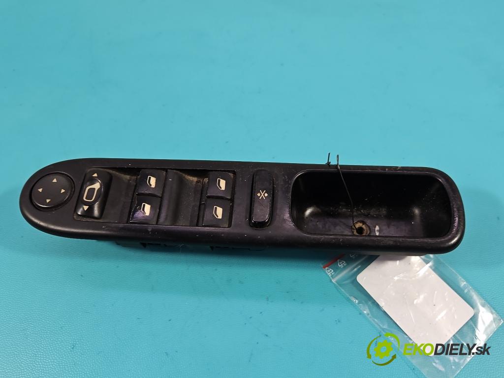 Peugeot 307 2.0 hdi 90 HP manual 66 kW 1997 cm3 5- prepínač okien spätných zrkadiel 96351623XT
