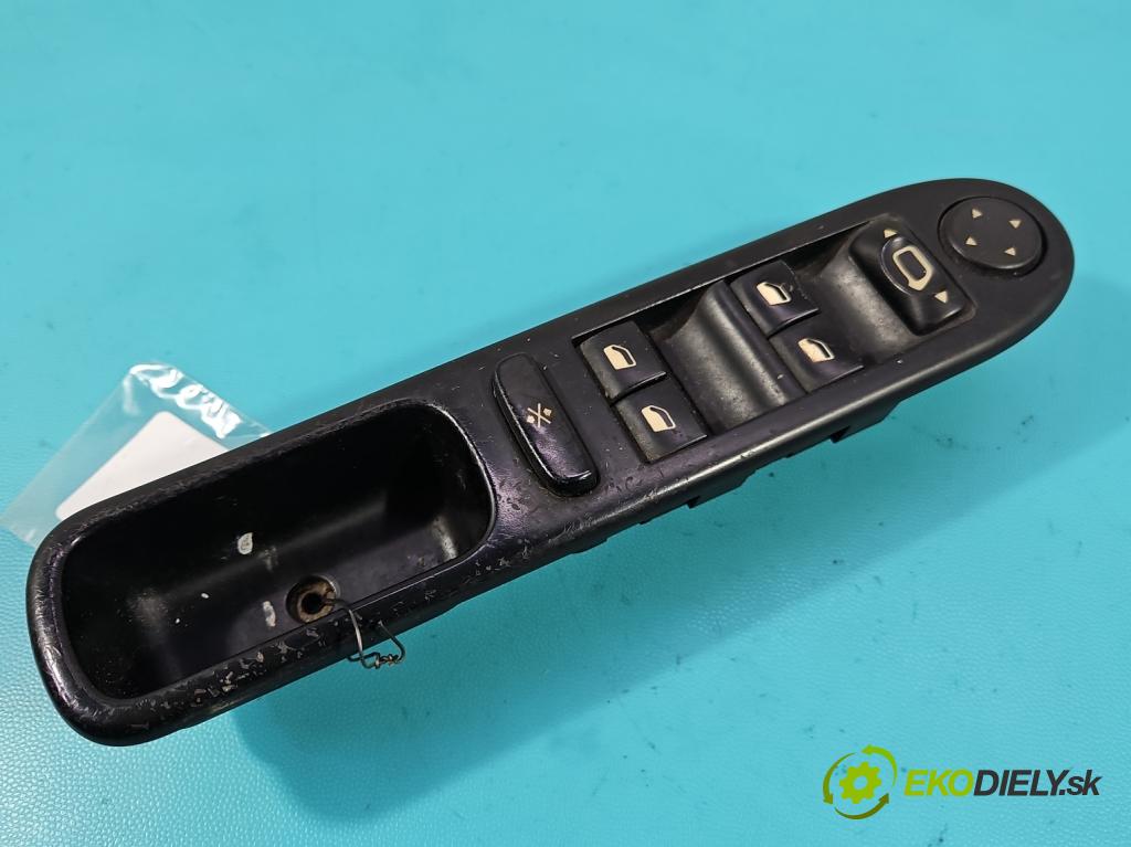 Peugeot 307 2.0 hdi 90 hp manual 66 kW 1997 cm3 5- Přepínač oken zpětných zrcátek 96351623XT