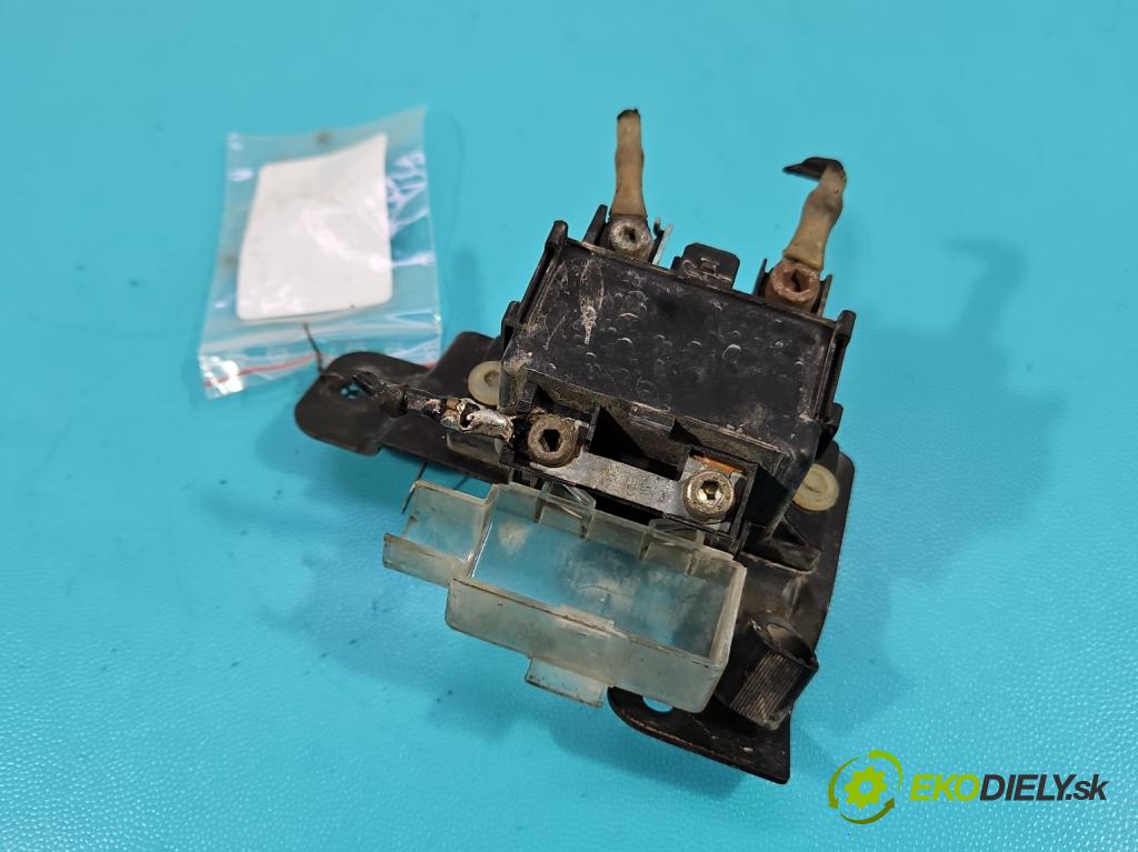 Vw Caddy II 9K 1996-2004 1.9 sdi 64 HP manual 47 kW 1896 cm3 5- Relé: svíčky: zařicích: 191911261B (Relé)