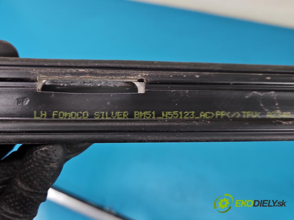 Ford Focus Mk3 2010-2018 1.6 tdci 105 HP manual 77 kW 1560 cm3 5- zábradlí: