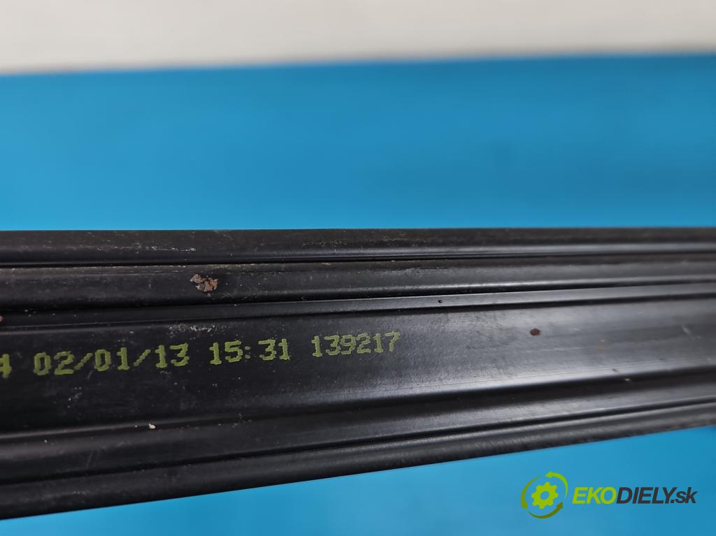 Ford Focus Mk3 2010-2018 1.6 tdci 105 HP manual 77 kW 1560 cm3 5- zábradlí: