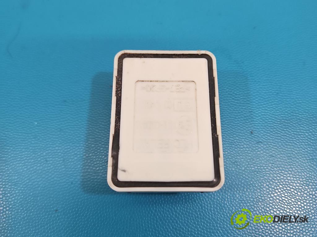 Toyota Rav4 IV 2013-2018 2.0 D4D 124hp manual 91 kW 1998 cm3 5- Relé: ostatné 85942-02060