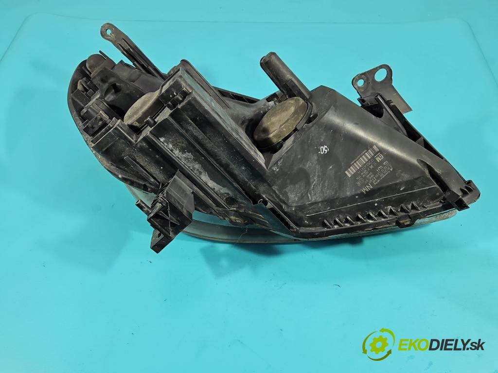 Opel Zafira B 2005-2014 1.9 cdti 120 HP manual 88 kW 1910 cm3 5- Reflektor: ľavý 13252472 (Kľučka dverí ostatné)