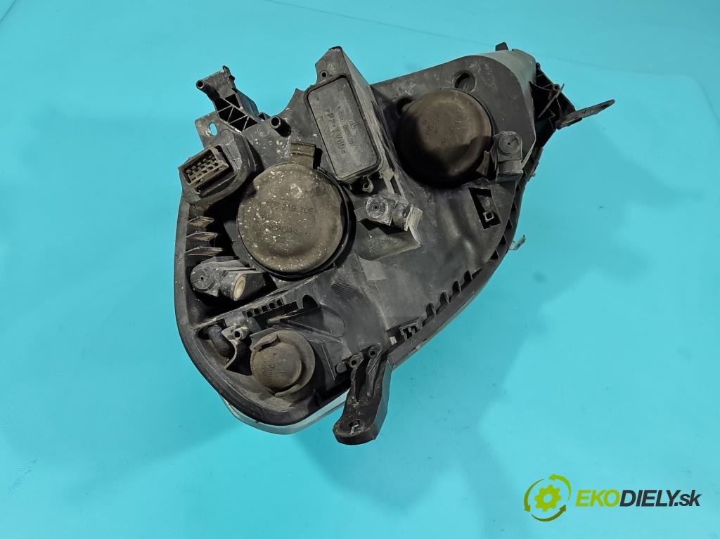 Opel Zafira B 2005-2014 1.9 cdti 120 HP manual 88 kW 1910 cm3 5- Reflektor: pravý 13252473RH (Svetlo predné pravé)