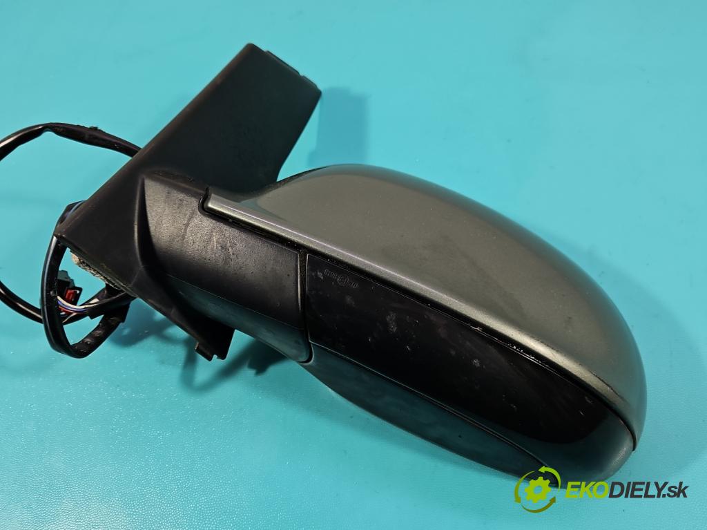 Vw Golf plus 1.9 tdi 105 hp manual 77 kW 1896 cm3 5- zpětné zrcátko levé  (Klika dveří ostatní)