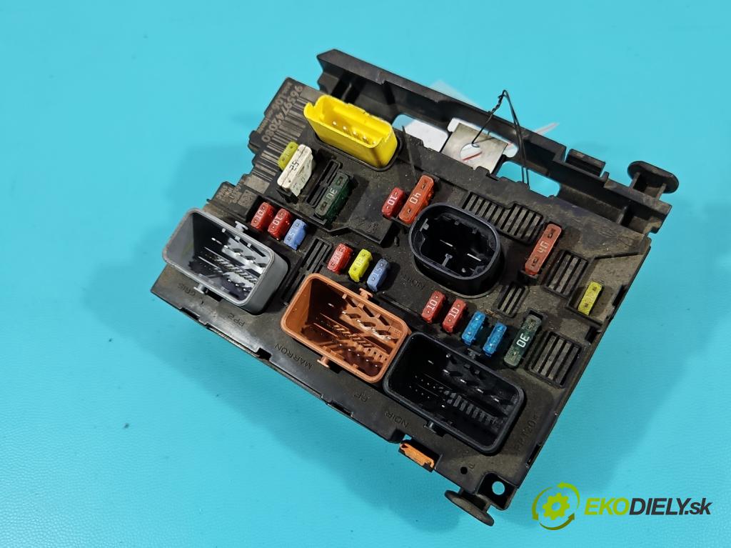 Peugeot 307 1.6 hdi 90 hp manual 66.2 kW 1560 cm3 5- řídící jednotka 9659742080