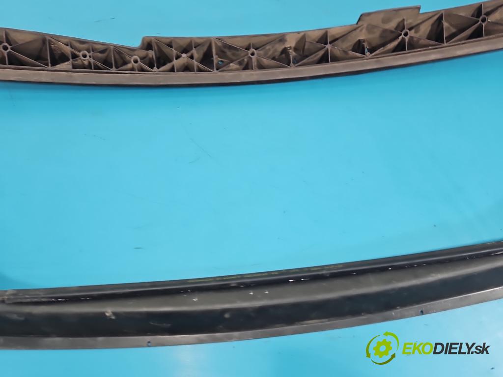 Peugeot 307 1.6 hdi 90 HP manual 66.2 kW 1560 cm3 5- torpédo 9657173977 (Torpédo (plast pod čelným sklom))