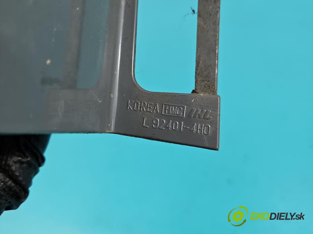 Hyundai H1 II 2007-2023 2.5 crdi 170 HP manual 125 kW 2497 cm3 5- svetlo / reflektor zadné ľavé L92401-4H0 (Kľučka dverí ostatné)