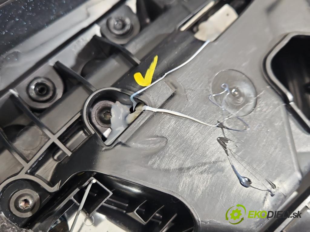 Audi Q7 2015- 3.0 TFSI 333KM: automatic 245 kW 2995 cm3 5- Tapacír: dveře zadní pravé 4M0868068B