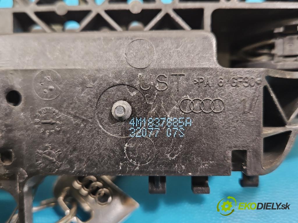 Audi Q7 2015- 3.0 TFSI CRE: 333KM: automatic 245 kW 2995 cm3 5- rukoväť predné ľavé mimo: 4M1837885A (Kľučka dverí vonkajšia predná ľavá)