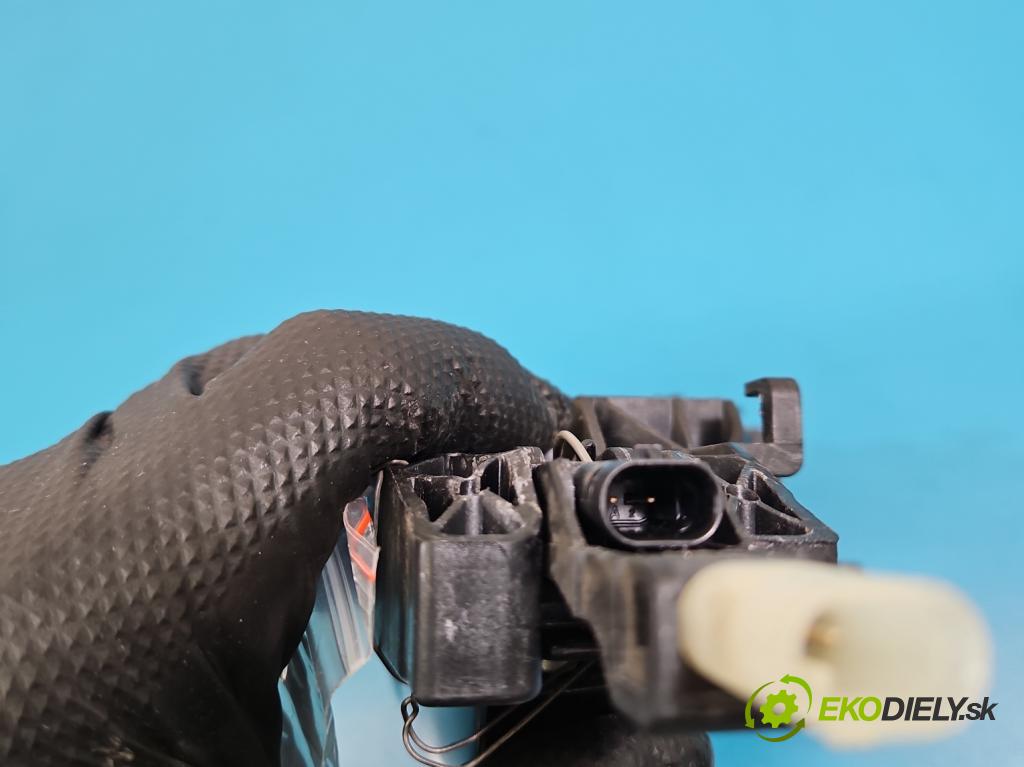 Audi Q7 2015- 3.0 TFSI CRE 333KM: automatic 245 kW 2995 cm3 5- klika přední pravé 4M0837886A (Klika dveří ostatní)