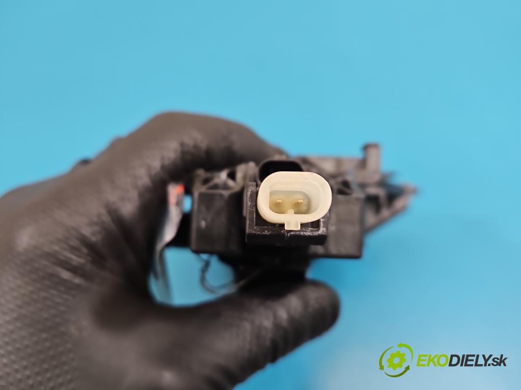 Audi Q7 2015- 3.0 TFSI CRE 333KM: automatic 245 kW 2995 cm3 5- klika přední pravé 4M0837886A (Klika dveří ostatní)