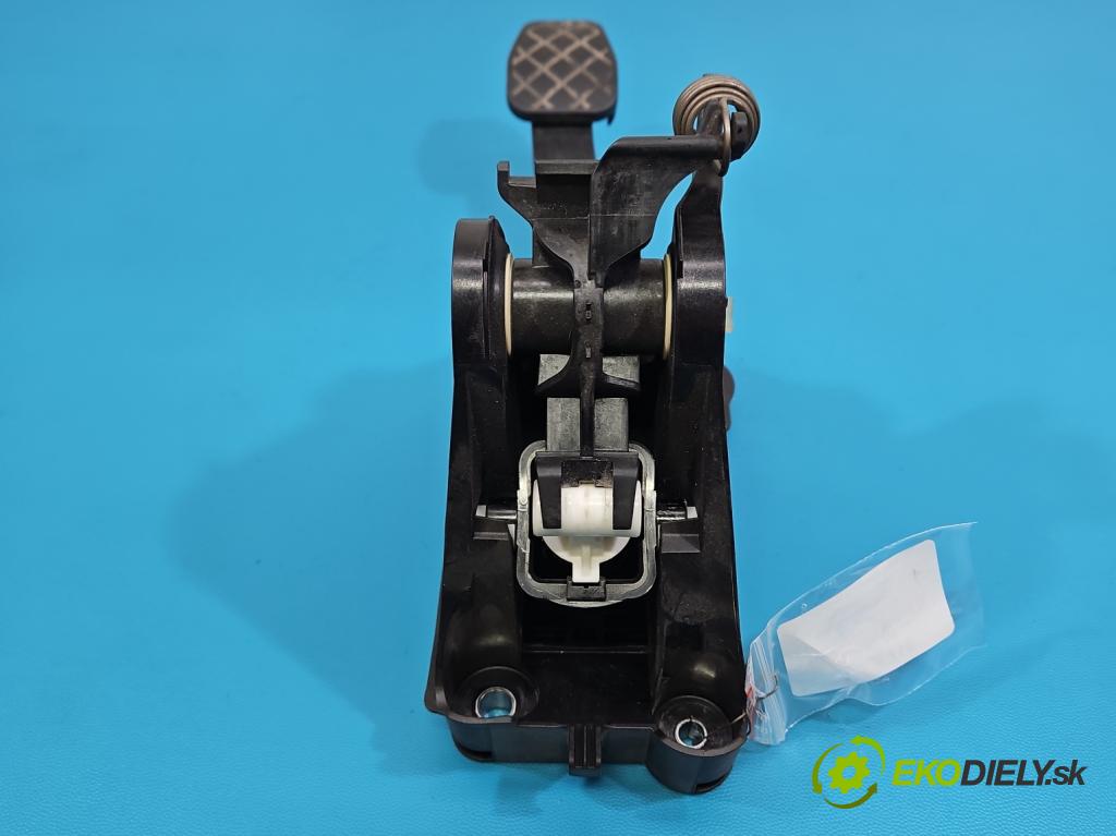 Skoda Octavia IV 2019- 2.0 TDI 116 hp manual 85 kW 1968 cm3 5- pedály 5Q1721059HG