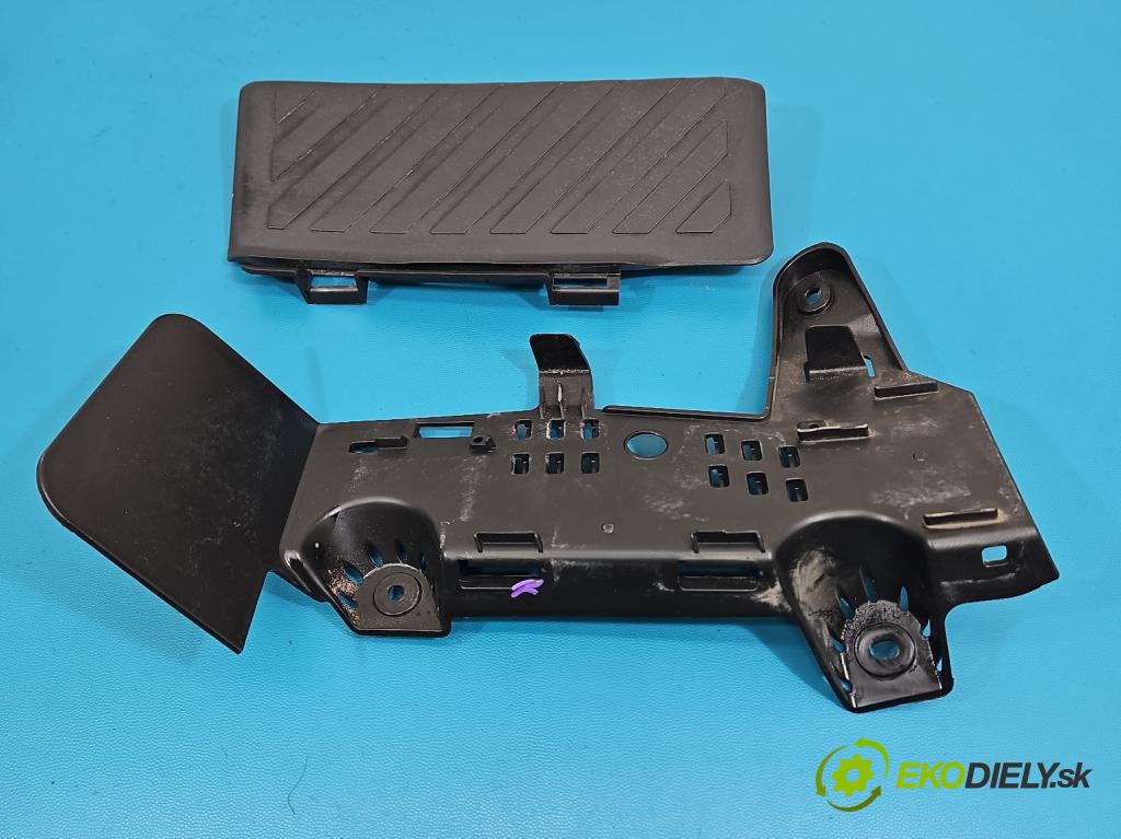 Skoda Octavia IV 2019- 2.0 TDI 116 hp manual 85 kW 1968 cm3 5- kryt plastová 5Q1864775A