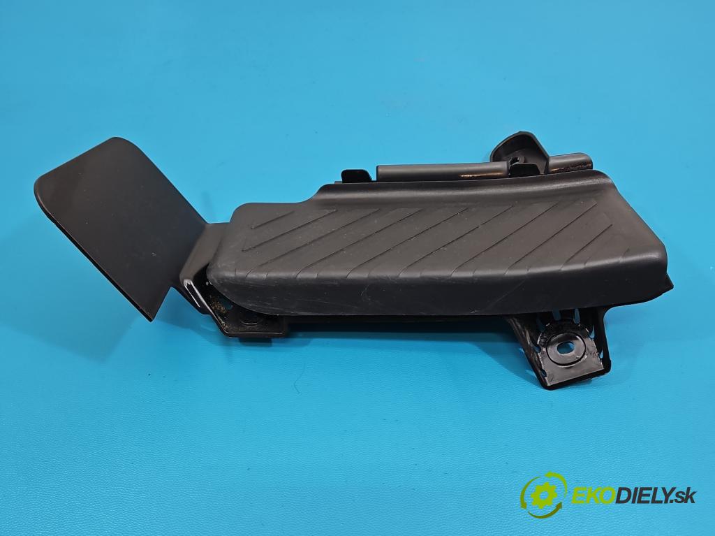 Skoda Octavia IV 2019- 2.0 TDI 116 hp manual 85 kW 1968 cm3 5- kryt plastová 5Q1864775A