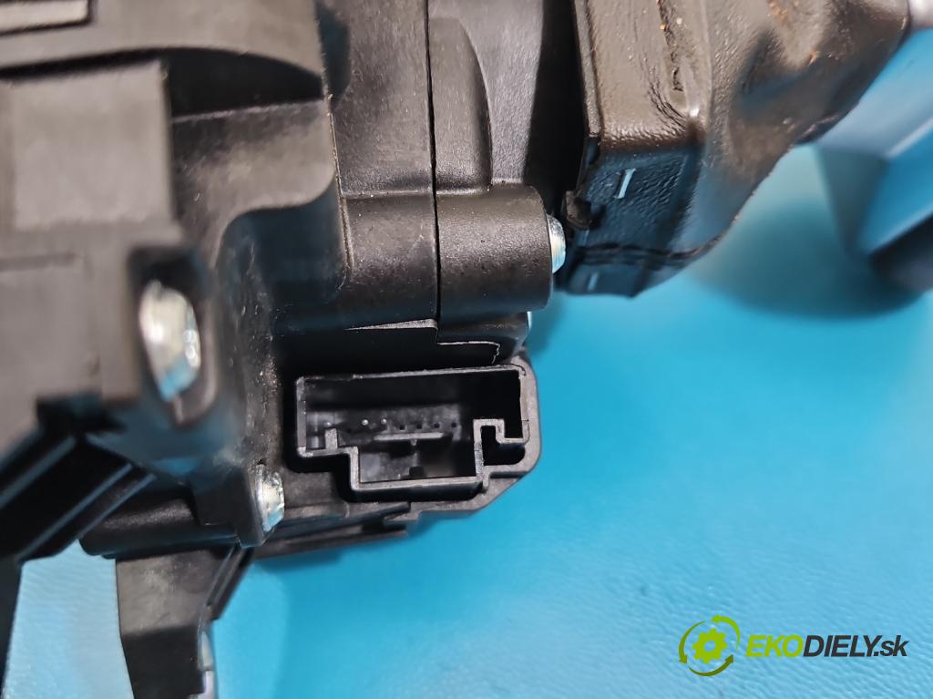 Audi Q7 2015- 3.0 TFSI 333KM: automatic 245 kW 2995 cm3 5- Páka: Změny: stupeň,rýchlosť 4M1713041F (Rýchlostná páka (kulisa))