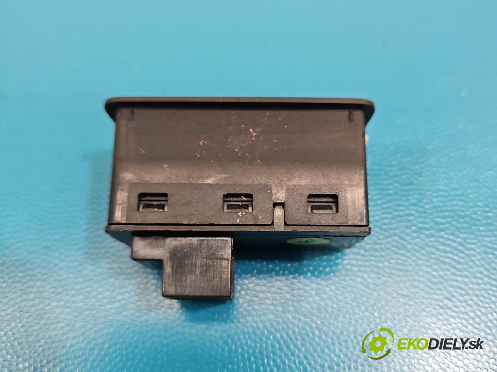 Audi Q7 2015- 3.0 TFSI 333KM: automatic 245 kW 2995 cm3 5- prepínač ostatné 4G0959831D