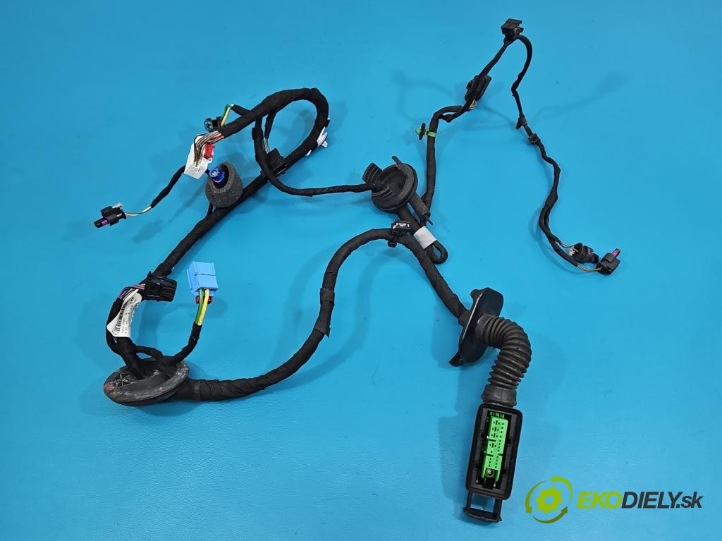 Audi Q7 2015- 3.0 TFSI CRE: 333KM: automatic 245 kW 2995 cm3 5- Zväzok: dvere predné pravých 4M0971030JN