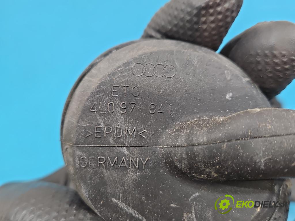 Audi Q7 2015- 3.0 TFSI CRE: 333KM: automatic 245 kW 2995 cm3 5- Zväzok: dvere predné pravých 4M0971030JN