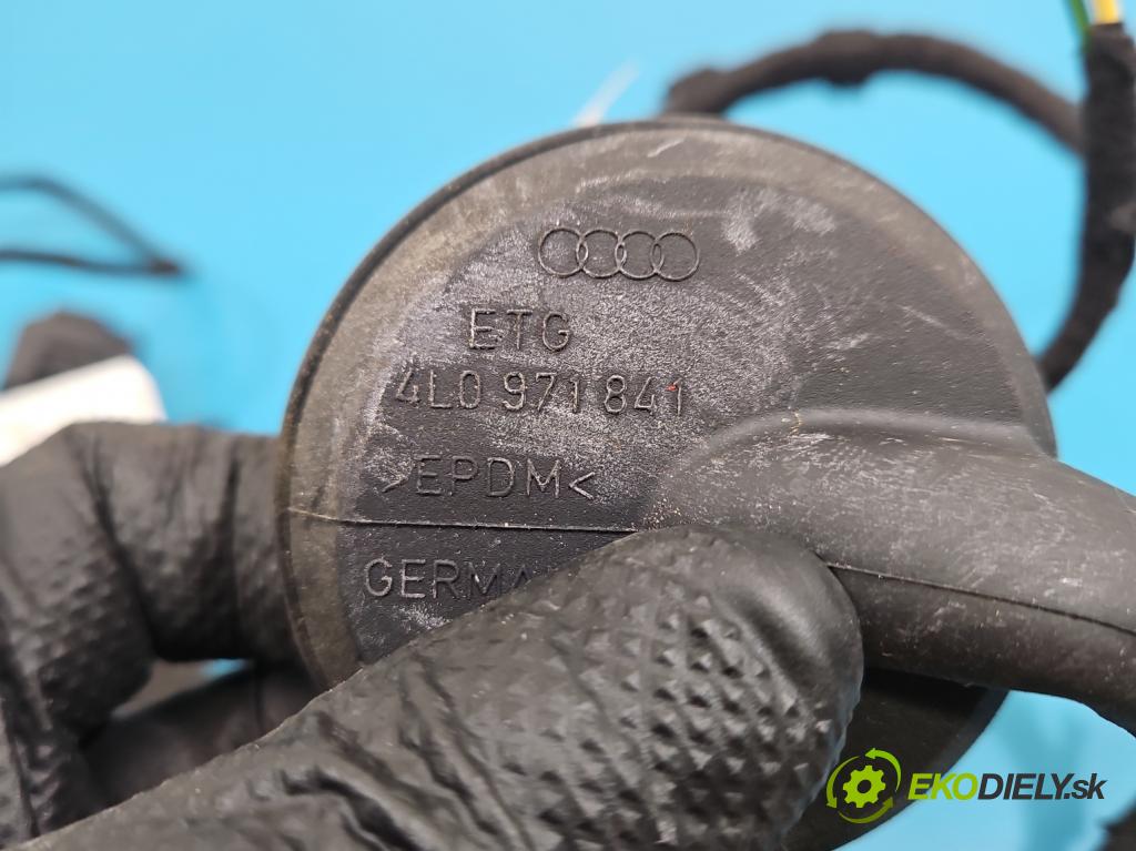 Audi Q7 2015- 3.0 TFSI CRE 333KM: automatic 245 kW 2995 cm3 5- Balíček: dveře zadní vlevo 4M0971687GC