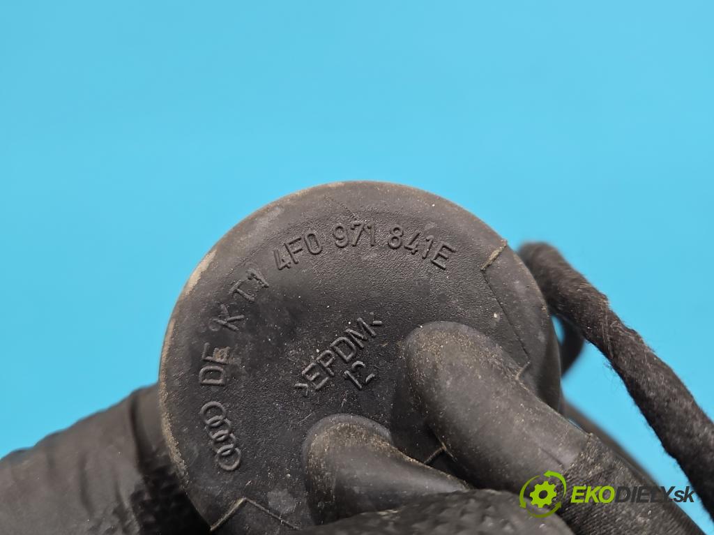 Audi Q7 2015- 3.0 TFSI CRE: 333KM: automatic 245 kW 2995 cm3 5- Zväzok: dvere zadné pravých