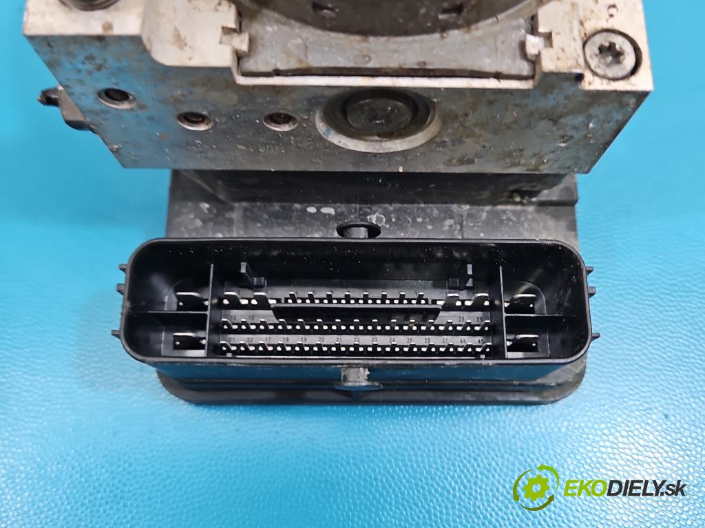 Skoda Octavia IV 2019- 2.0 TDI 116 HP manual 85 kW 1968 cm3 5- čerpadlo abs 5WA614517BJ (Pumpa ABS)