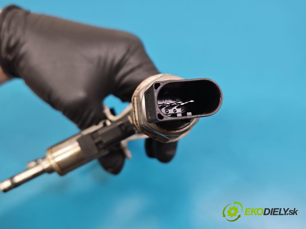 Vw Golf VII 2012-2020 1.2 TSI 86 HP manual 63 kW 1197 cm3 5- vstrek 0261500374 (Vstrekovač paliva)