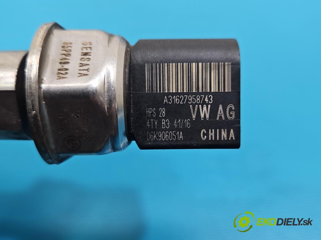 Vw Golf VII 2012-2020 1.2 TSI 86 HP manual 63 kW 1197 cm3 5- vstrek 0261500374 (Vstrekovač paliva)