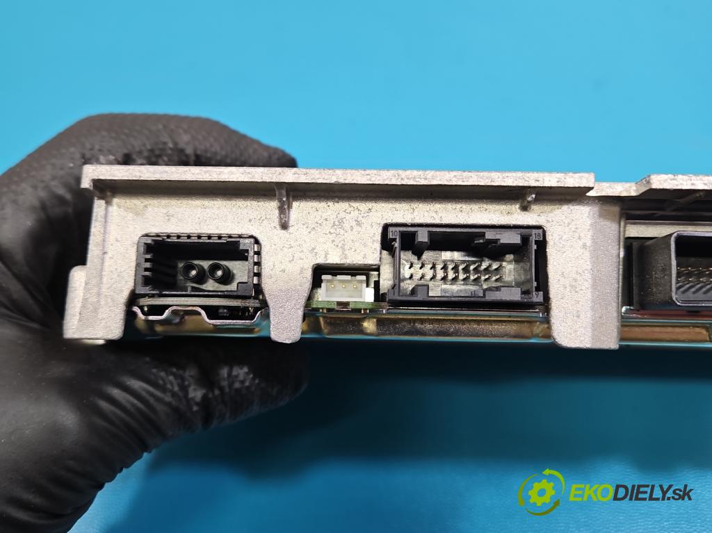 Audi Q7 2015- 3.0 TFSI CRE: 333KM: automatic 245 kW 2995 cm3 5- Zesilovač: 4M0035223C (Zosilňovač)