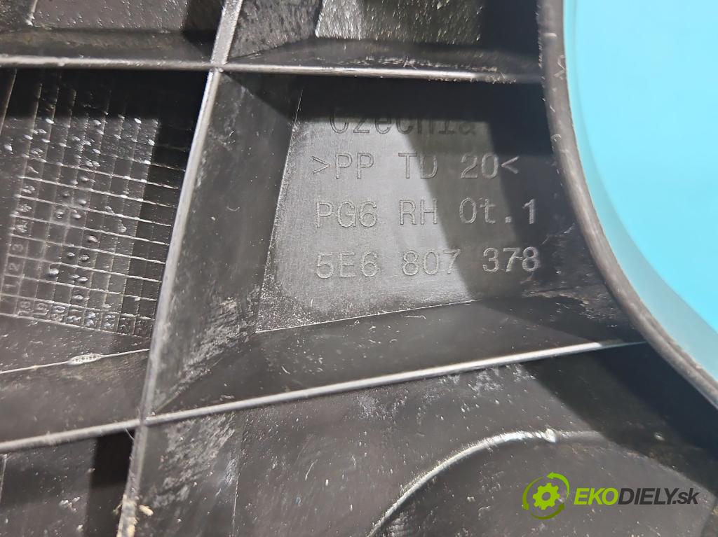 Skoda Octavia IV 2019- 2.0 TDI 116 HP manual 85 kW 1968 cm3 5- Boty: nárazník zadné pravý 5E6807378
