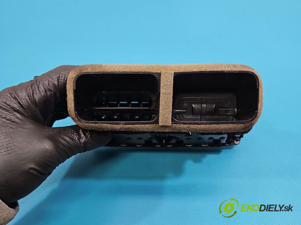 Audi Q7 2015- 3.0 TFSI 333KM: automatic 245 kW 2995 cm3 5- Mřížka: topení 4M0819203C